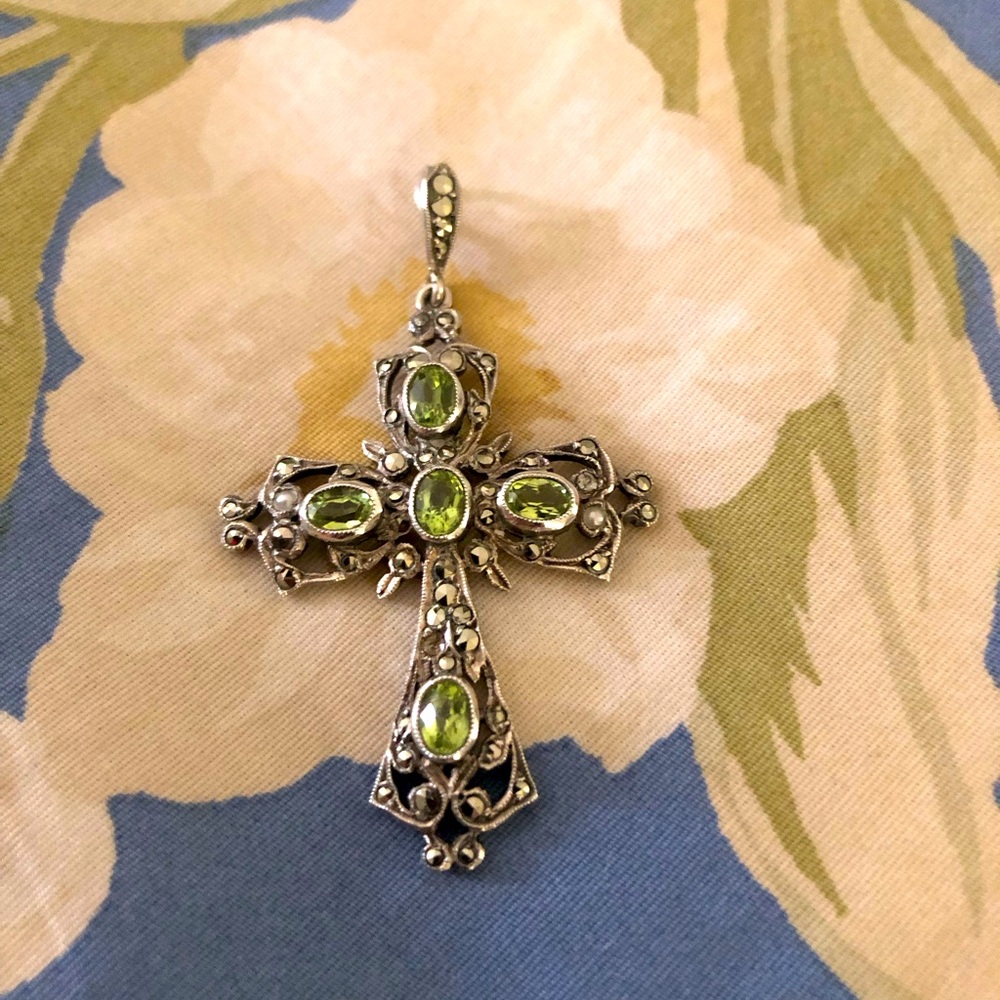 Vintage Cross with Peridot stones and marcasite through out cross. Stamped 900.